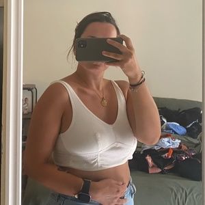 WHITE CROP TOP